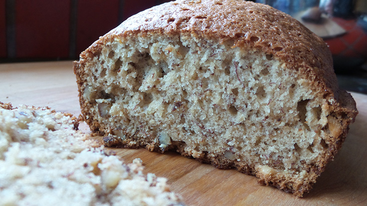 Easy Banana Nut Bread Recipe