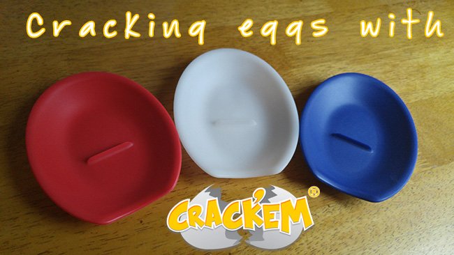 Crack'em - Kitchen gadget for cracking eggs + a spoon rest