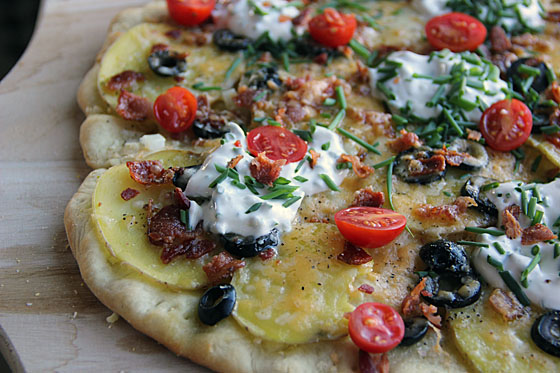 loaded-potato-pizza