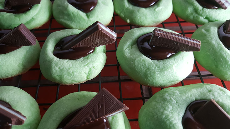 Making Chocolate Mint Thumpbrint Cookie Recipe