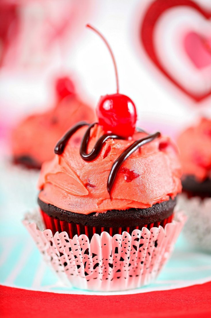 Chocolate Covered Cherry Cupcakes