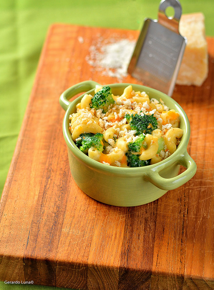 Chicken, Broccoli, & Cheddar Mac and Cheese Squares